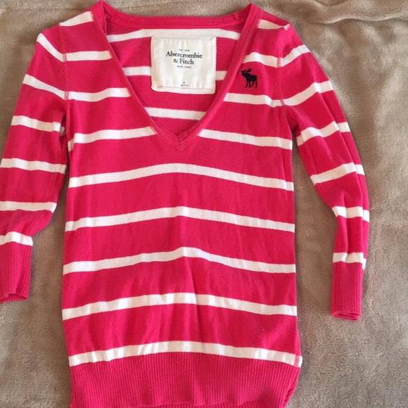 Abercrombie v neck sweater small - Picture 1 of 2